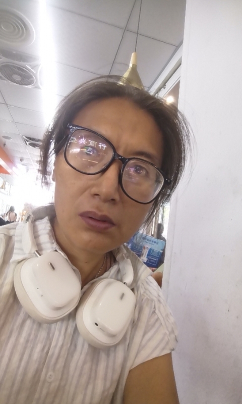 冬天的蔷薇的第三张照片--嘉义中老年相亲网
